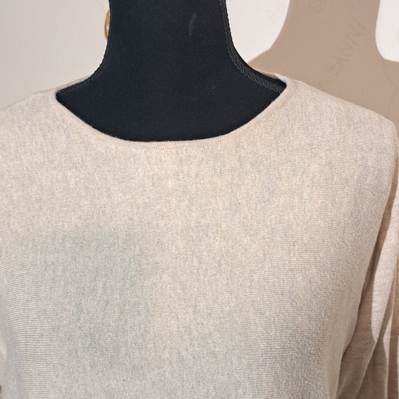 Michael Kors Cream Sweater - Picture 3 of 8